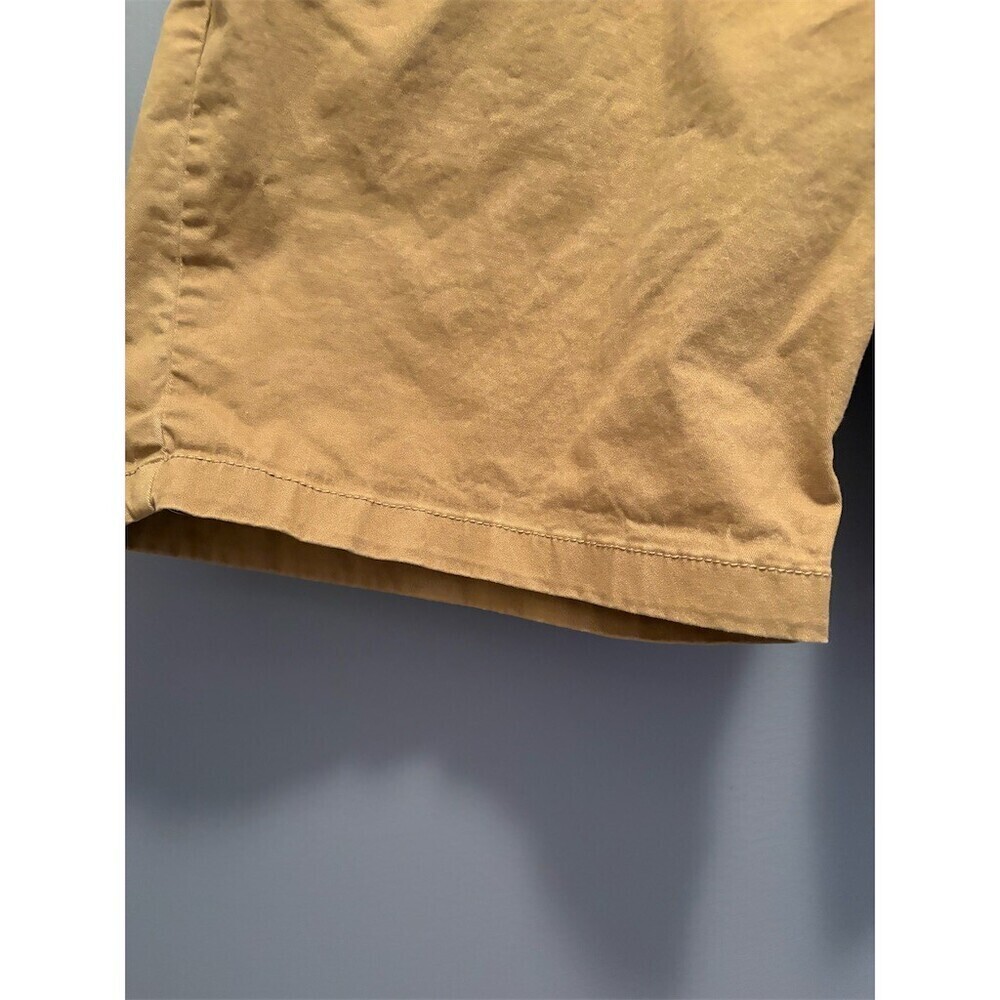 IZOD Saltwater Chino Shorts Men's Size 40 Tan Khaki Flat Front 10 Inseam - Picture 6 of 11